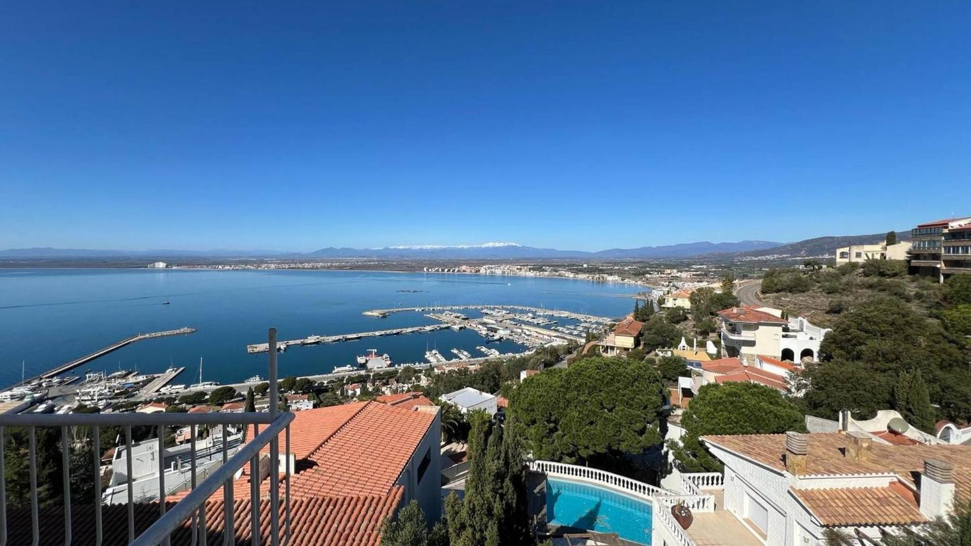 Precioso Piso Con Vistas Espectaculares Del Mar Av-50 Apartment โรเซส ภายนอก รูปภาพ